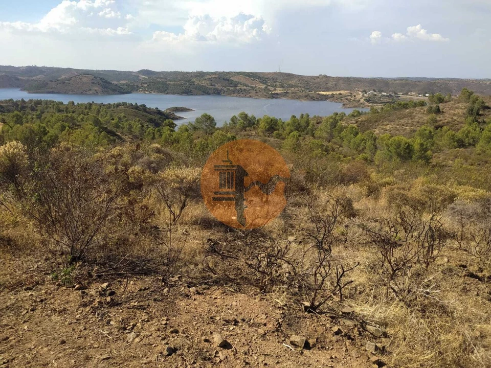 Terreno para Venda em Odeleite Foto 1