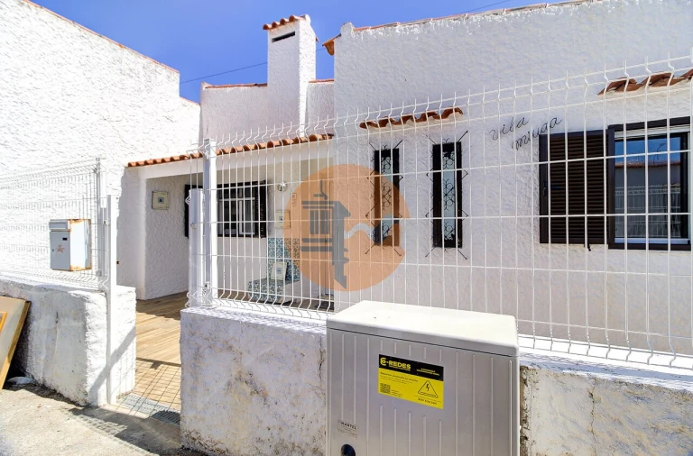 Moradia T2 para Venda em Monte Gordo Foto 5