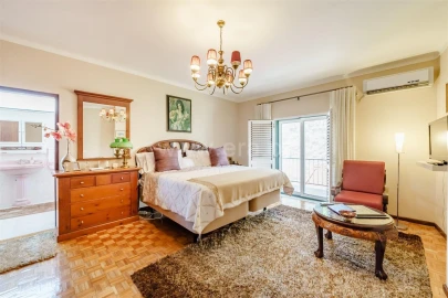 Moradia T4 para Venda em Tortosendo