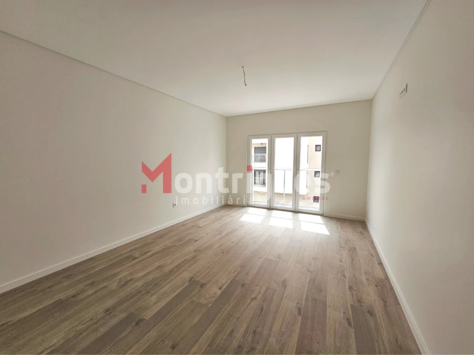 Apartamento T4 para Venda em Montijo e Afonsoeiro Foto 24
