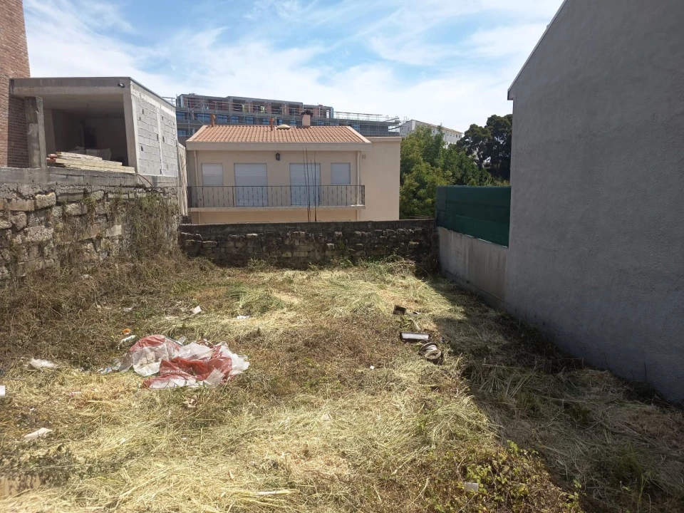 Terreno para Venda em Matosinhos e Leça da Palmeira Foto 1
