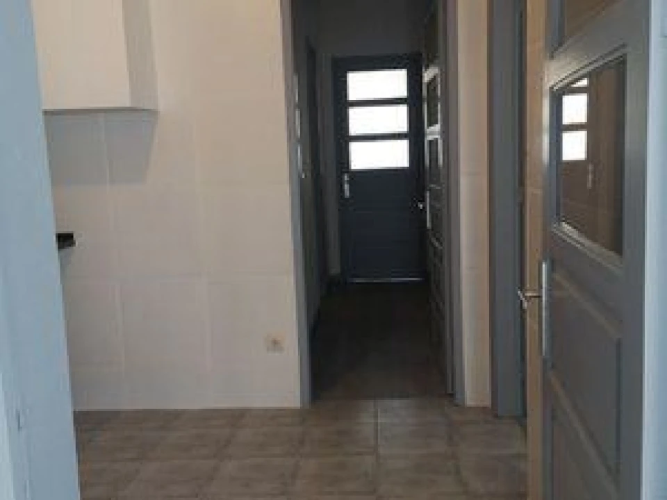 Apartamento T2 para Arrendamento em São Mamede de Infesta e Senhora da Hora Foto 11