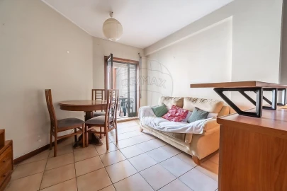 Apartamento T1 para Venda em Valongo