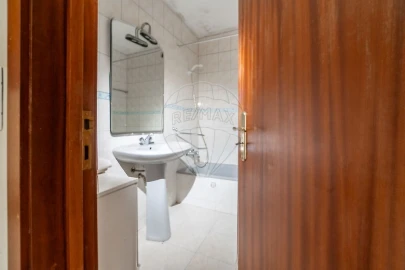 Apartamento T1 para Venda em Valongo