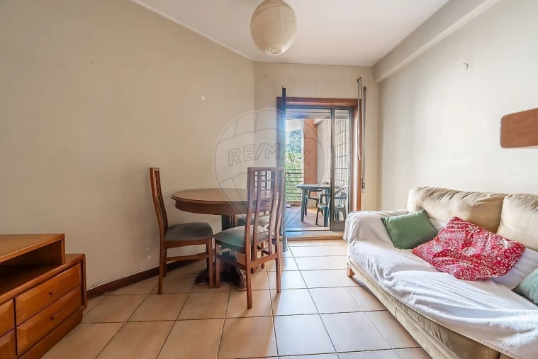 Apartamento T1 para Venda em Valongo Foto 2