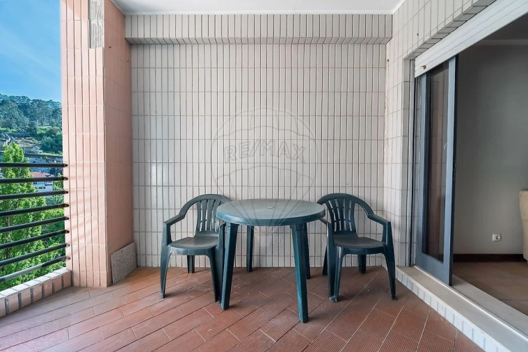 Apartamento T1 para Venda em Valongo Foto 8
