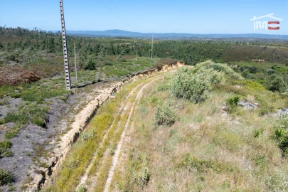 Terreno P/ Prédio para Venda em Caxarias