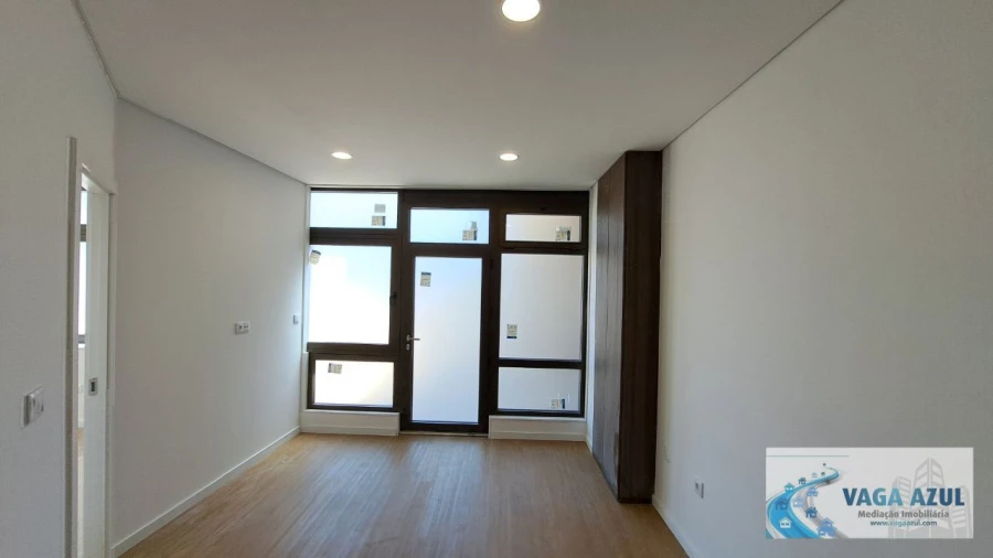 Apartamento T1 para Venda em Rio Tinto Foto 4