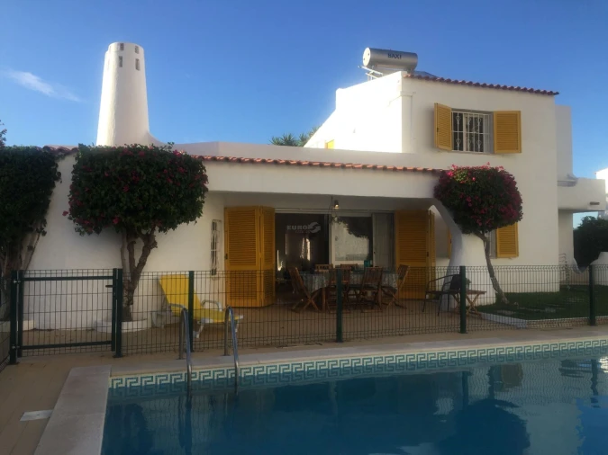 Moradia T4 para Venda em Albufeira e Olhos de Água Foto 18