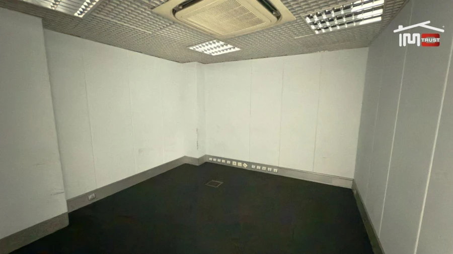 Escritório para Arrendamento em Alvalade Foto 24