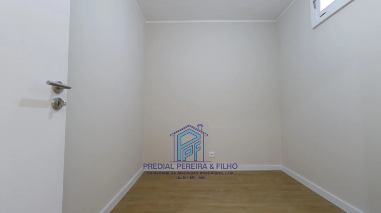 Apartamento T5 para Venda em Cidade da Maia Foto 20