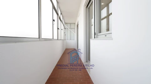 Apartamento T5 para Venda em Cidade da Maia