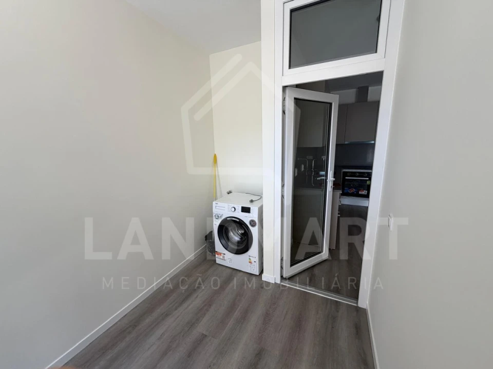 Apartamento T3 para Venda em Turquel Foto 6