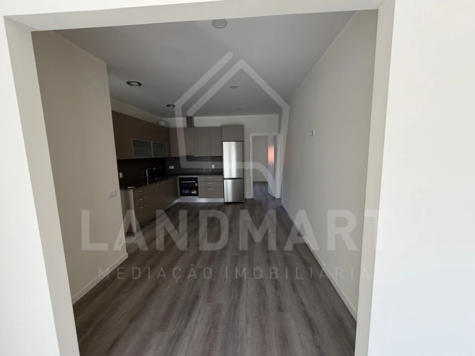 Apartamento T3 para Venda em Turquel Foto 12