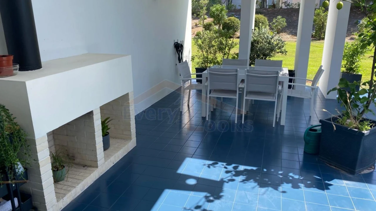 Moradia T2 para Venda em Vau Foto 4