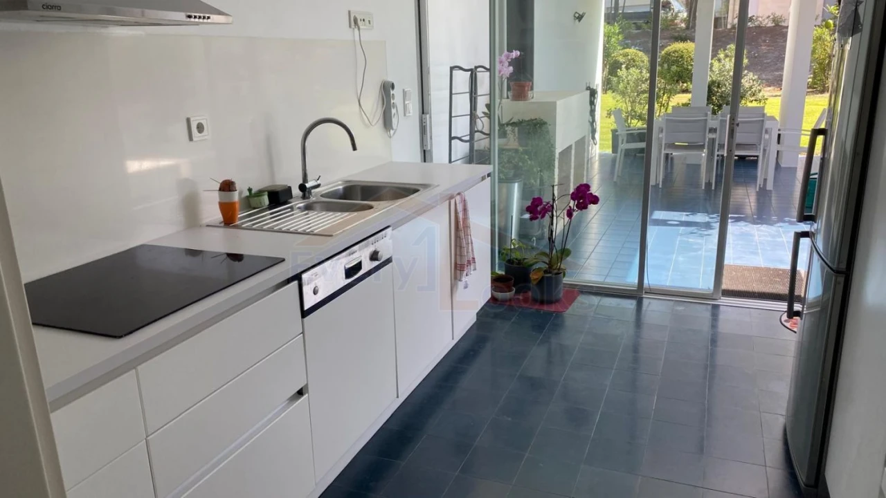 Moradia T2 para Venda em Vau Foto 11
