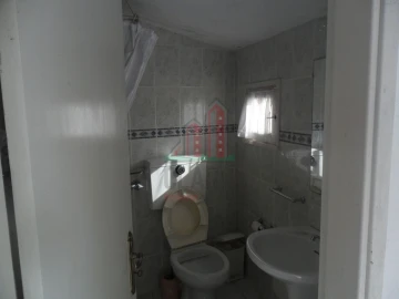Moradia T2 para Venda em Santo Antonio dos Olivais