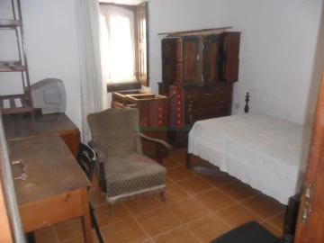 Moradia T2 para Venda em Santo Antonio dos Olivais