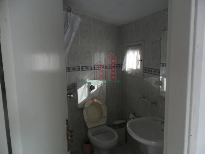 Moradia T2 para Venda em Santo Antonio dos Olivais Foto 22