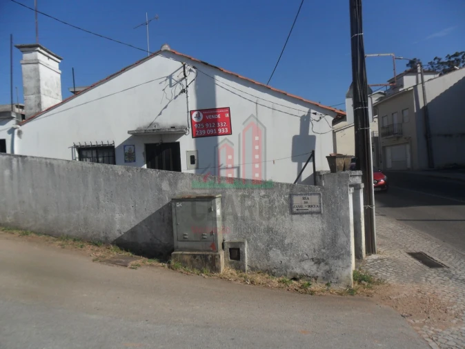 Moradia T2 para Venda em Santo Antonio dos Olivais Foto 23