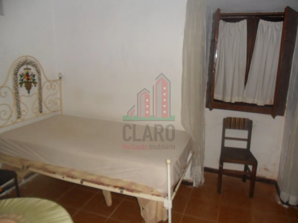 Moradia T2 para Venda em Santo Antonio dos Olivais Foto 13