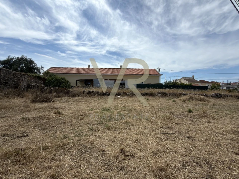 Terreno para Venda em Almargem do Bispo, Pêro Pinheiro e Montelavar Foto 1