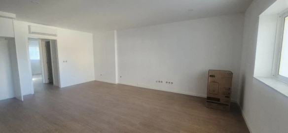 Apartamento T2 para Venda em Real, Dume e Semelhe