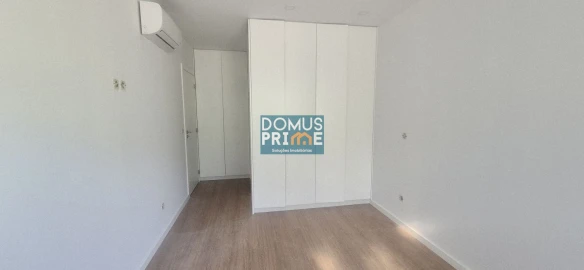 Apartamento T2 para Venda em Real, Dume e Semelhe