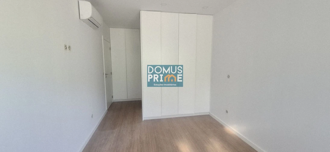 Apartamento T2 para Venda em Real, Dume e Semelhe Foto 4