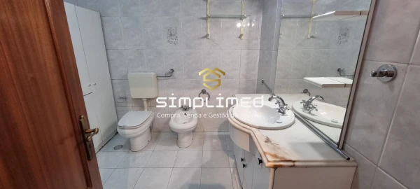 Apartamento T2 para Venda em Algueirão-Mem Martins