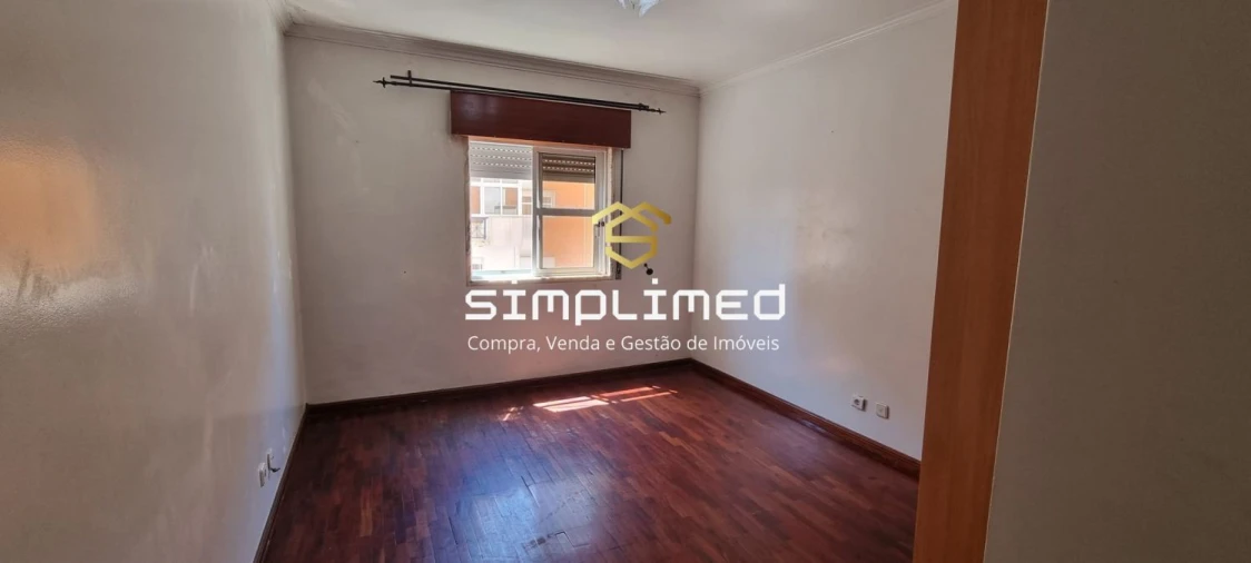 Apartamento T2 para Venda em Algueirão-Mem Martins Foto 13