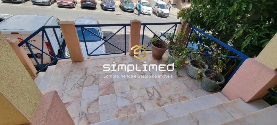 Apartamento T2 para Venda em Algueirão-Mem Martins Foto 16