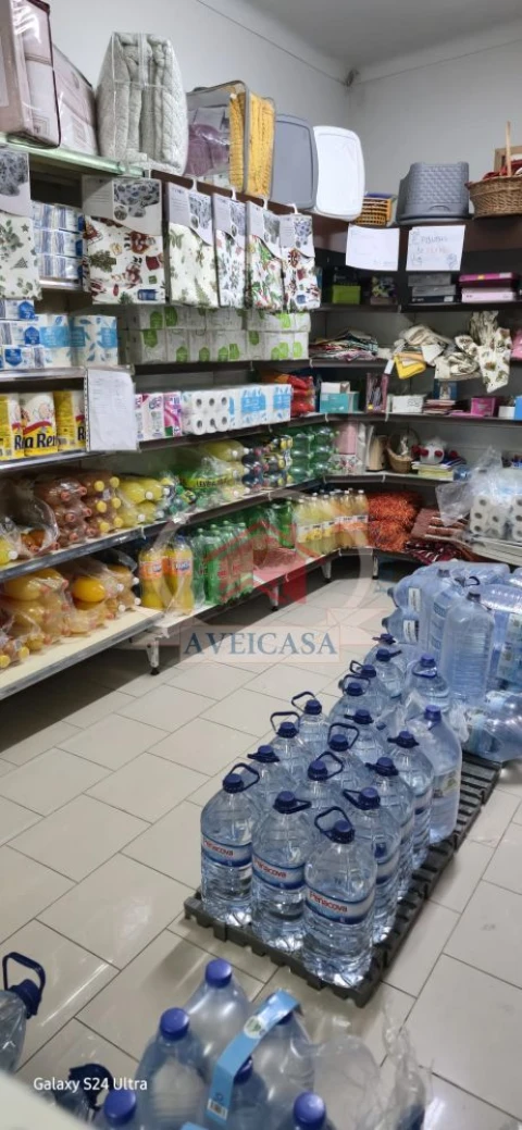 Loja para Venda em Aradas