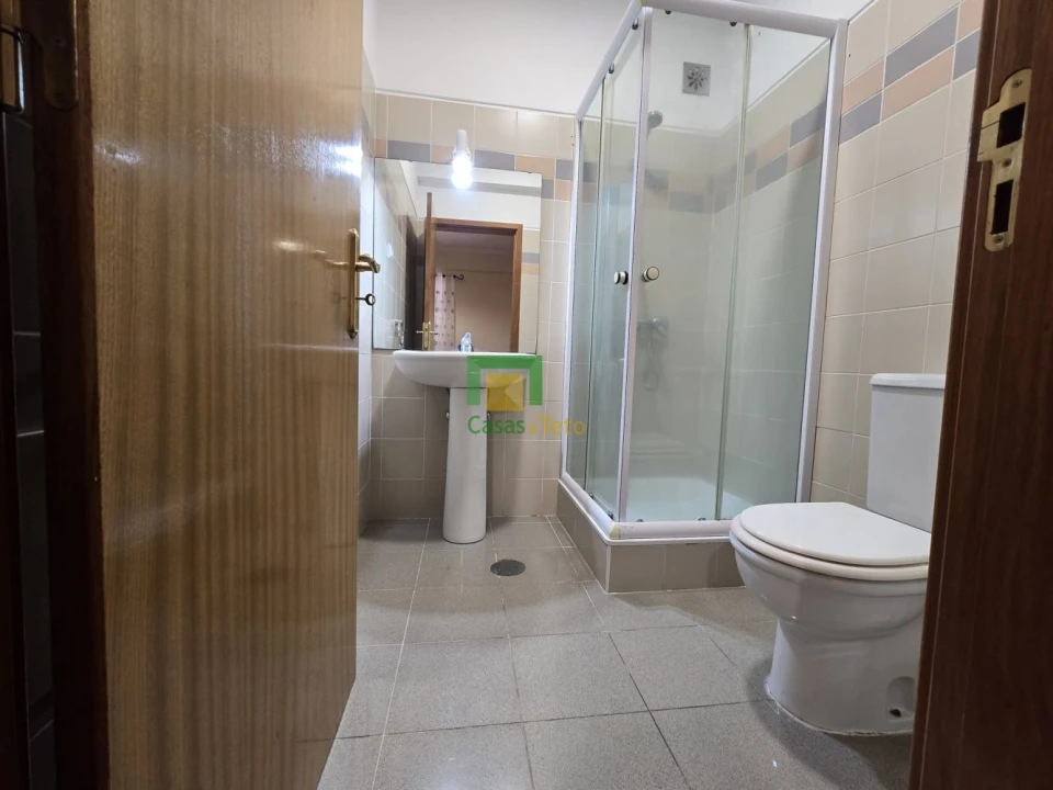 Apartamento T3 para Venda em Ribeira Brava Foto 7
