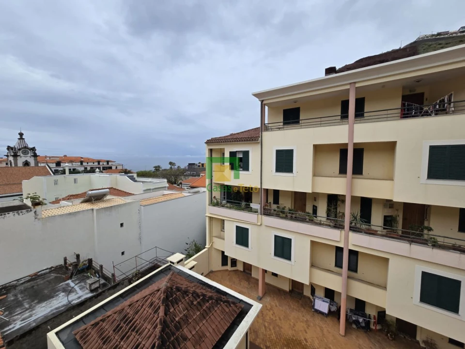 Apartamento T3 para Venda em Ribeira Brava Foto 1