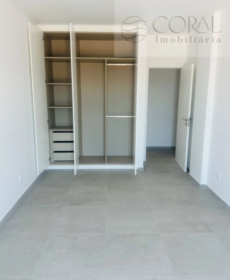 Apartamento T3 para Venda em São Brás de Alportel Foto 8