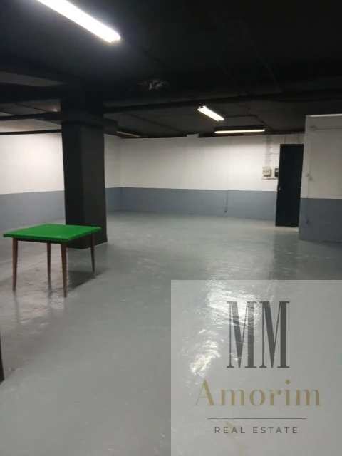 Loja para Arrendamento em Algés, Linda-A-Velha e Cruz Quebrada-Dafundo