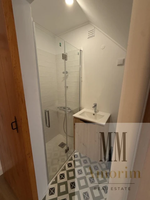 Apartamento para Venda em Santa Maria do Castelo e Santiago e Santa Susana