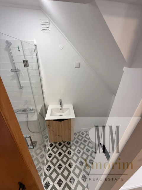 Apartamento para Venda em Santa Maria do Castelo e Santiago e Santa Susana