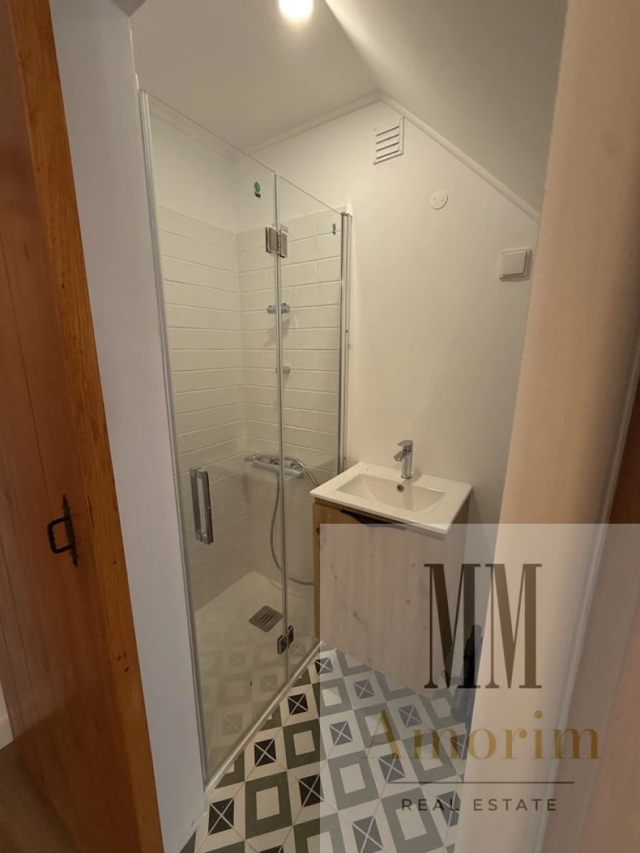 Apartamento para Venda em Santa Maria do Castelo e Santiago e Santa Susana Foto 20