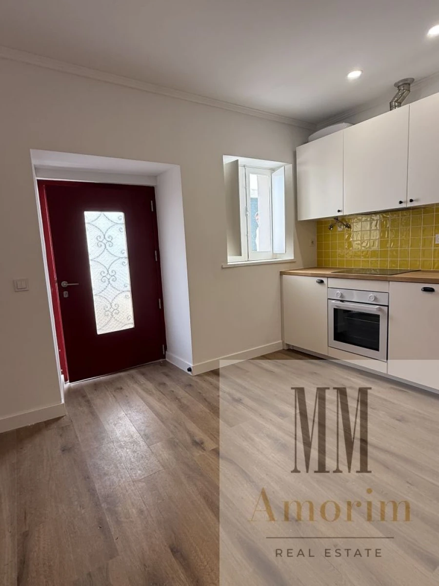 Apartamento para Venda em Santa Maria do Castelo e Santiago e Santa Susana Foto 4