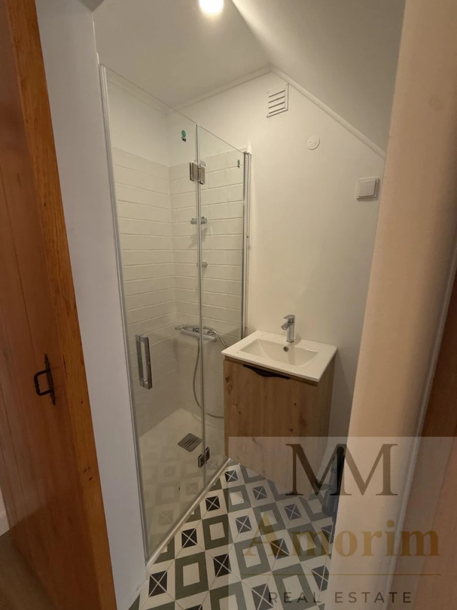 Apartamento T0 para Venda em Santa Maria do Castelo e Santiago e Santa Susana Foto 14