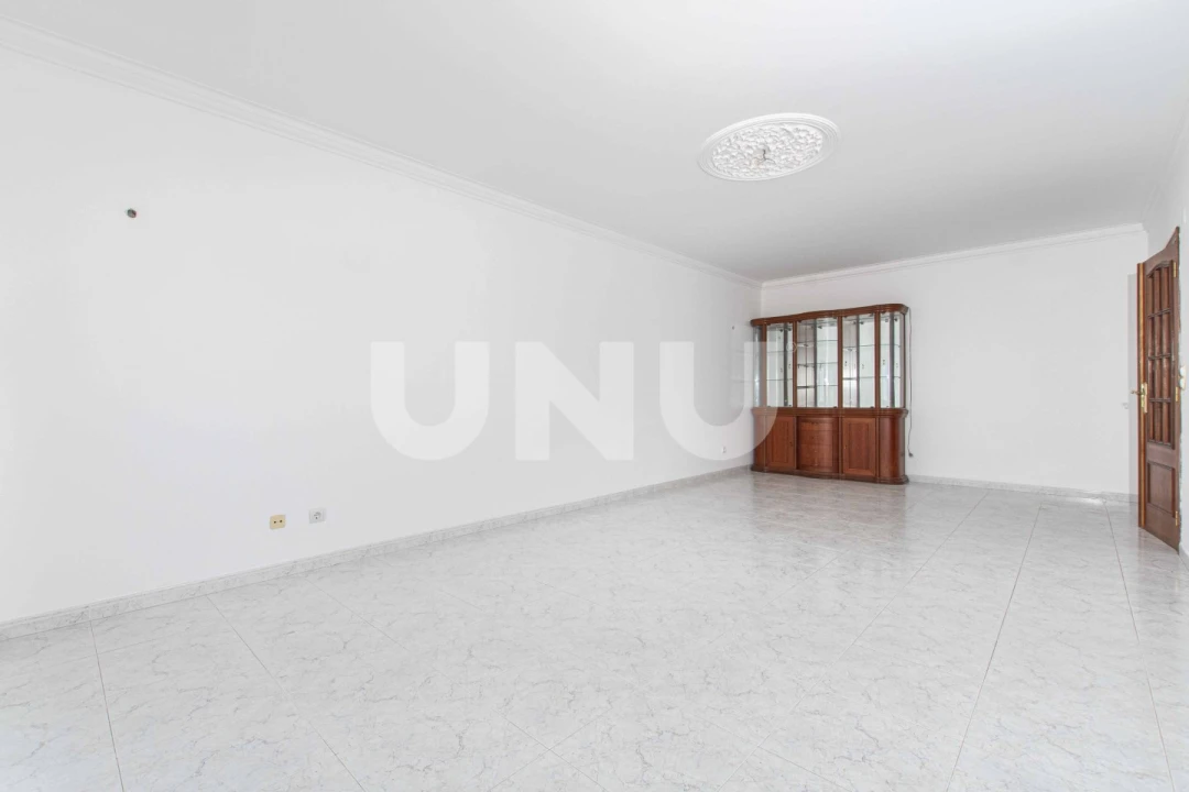 Apartamento T3 para Venda em Carregado e Cadafais Foto 8