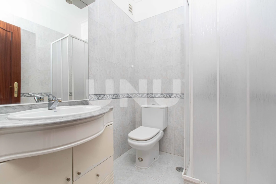 Apartamento T3 para Venda em Carregado e Cadafais Foto 15