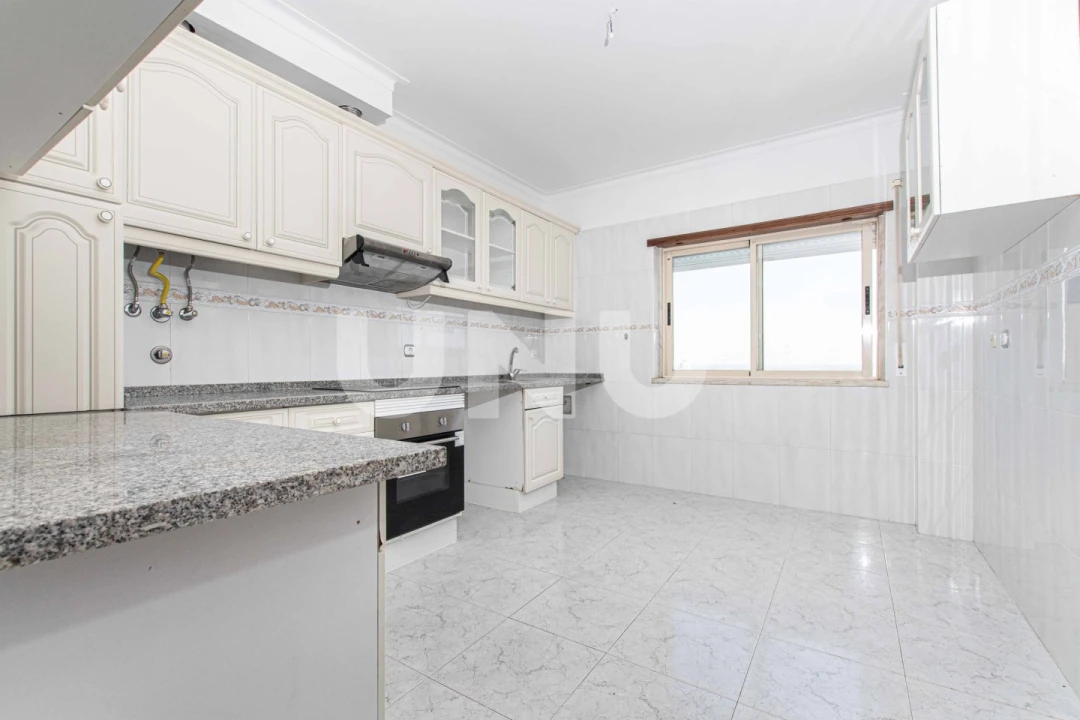 Apartamento T3 para Venda em Carregado e Cadafais Foto 3