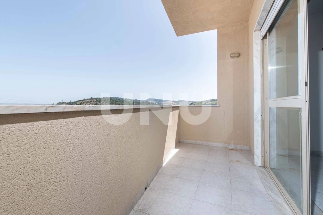 Apartamento T3 para Venda em Carregado e Cadafais Foto 9