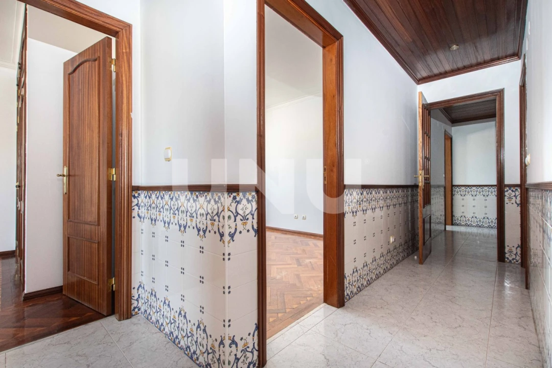 Apartamento T3 para Venda em Carregado e Cadafais Foto 12