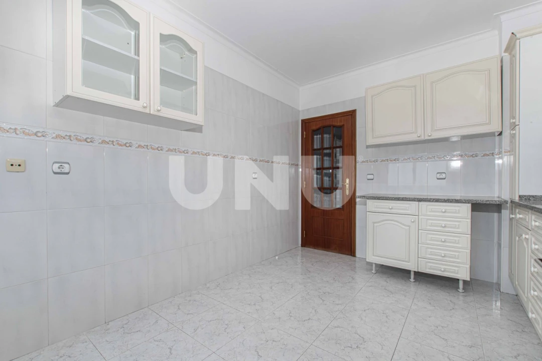 Apartamento T3 para Venda em Carregado e Cadafais Foto 4