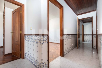 Apartamento T3 para Venda em Carregado e Cadafais
