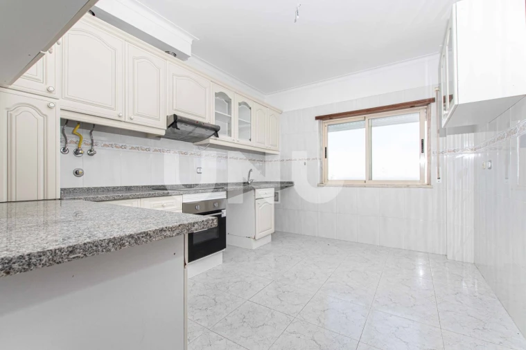 Apartamento T3 para Venda em Carregado e Cadafais Foto 3